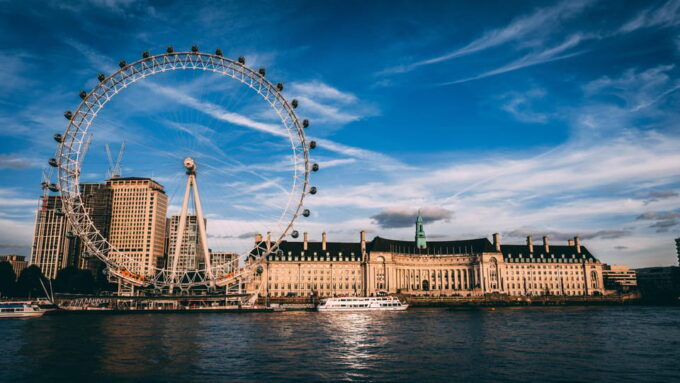 Southampton to London: Private Transfer - Ideal for Destinations