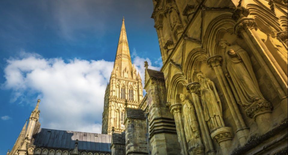 Southampton: Transport to London With 3 Sightseeing Stops - Key Points