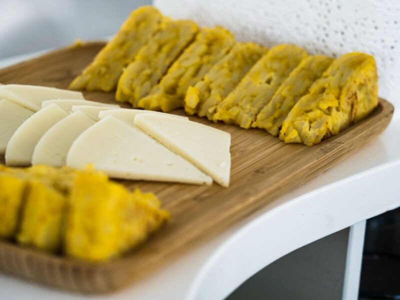 Southeast Fuerteventura: Boat Cruise With Lunch and Drinks - Onboard Experience