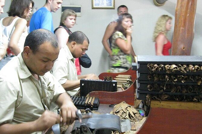 Souvenirs Shopping Tour from Punta Cana - Key Points