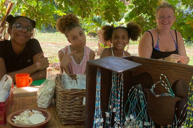 Souvenirs workshop A Mi Mek It! in Montego Bay Jamaica (FR & EN) - FAQ