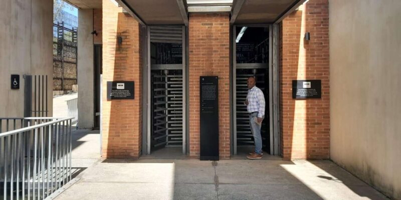 Soweto and Apartheid Museum Day Tour - Apartheid Museum