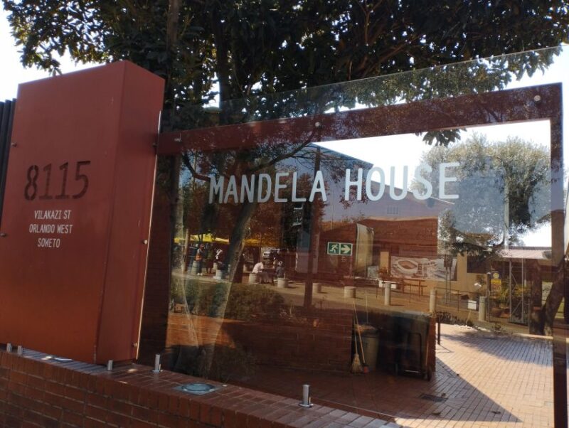 Soweto & Apartheid Museum With Local Lunch - Good To Know