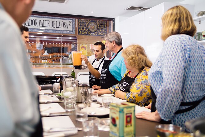 Spanish Cooking Class and Dinner in Seville - Mercato De Triana Location
