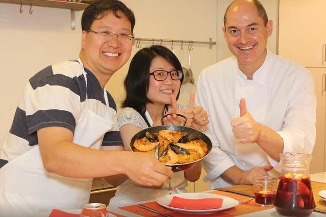 Spanish Cooking Class: Paella, Tapas & Sangria in Madrid - Key Points