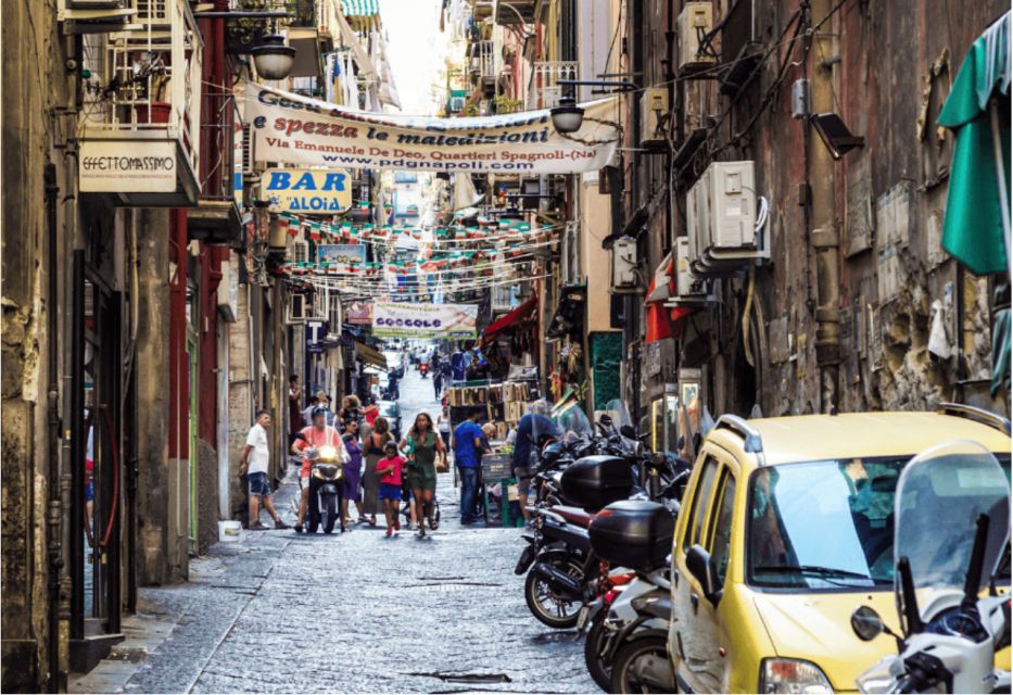 Spanish Streets - Maradona Street Art & Murals - Overview of the Tour
