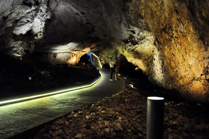 Special Montenegro: Lipa Cave – Njegoš Mausoleum - NjegušI Village – Cetinje - Culinary Experience in Njeguši