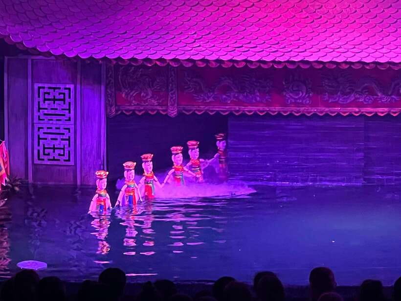 [Special Tour] Food Tour With Water Puppet Show in the End - Key Points