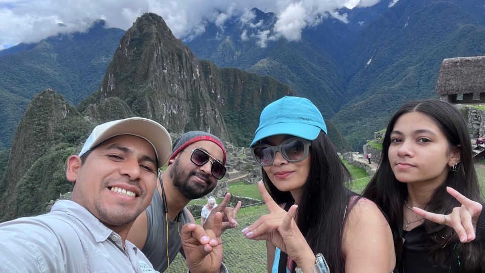 Specialist MachuPicchu Tour Guide - Booking Process