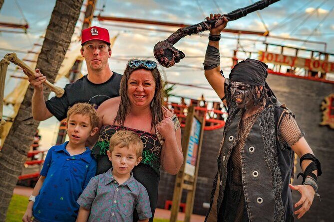 Spectacular Pirate Show, Lobster Dinner & Open Bar in Cancún Bay - FAQ