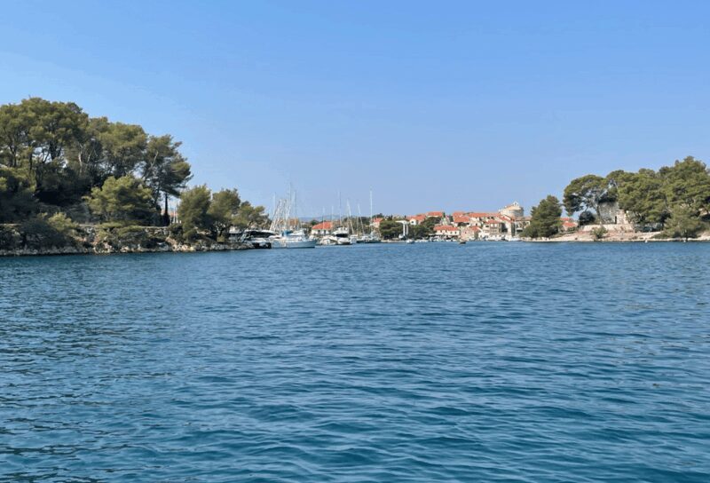 Speedboat Panorama Excursion Brac Povlja - Makarska Tour 1 - Frequently Asked Questions
