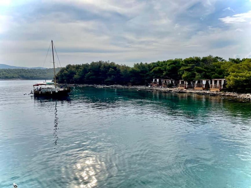 Speedboat to 3 islands: Hvar, Bra, Zeevo with watersports - Who is This Tour Best For?