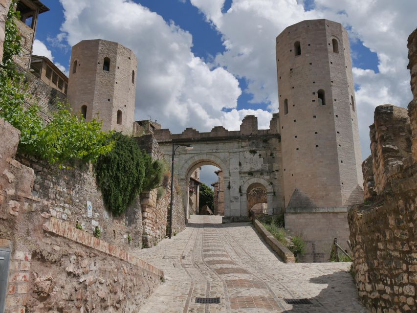 Spello: Old Town Guided Walking Tour - What to Expect