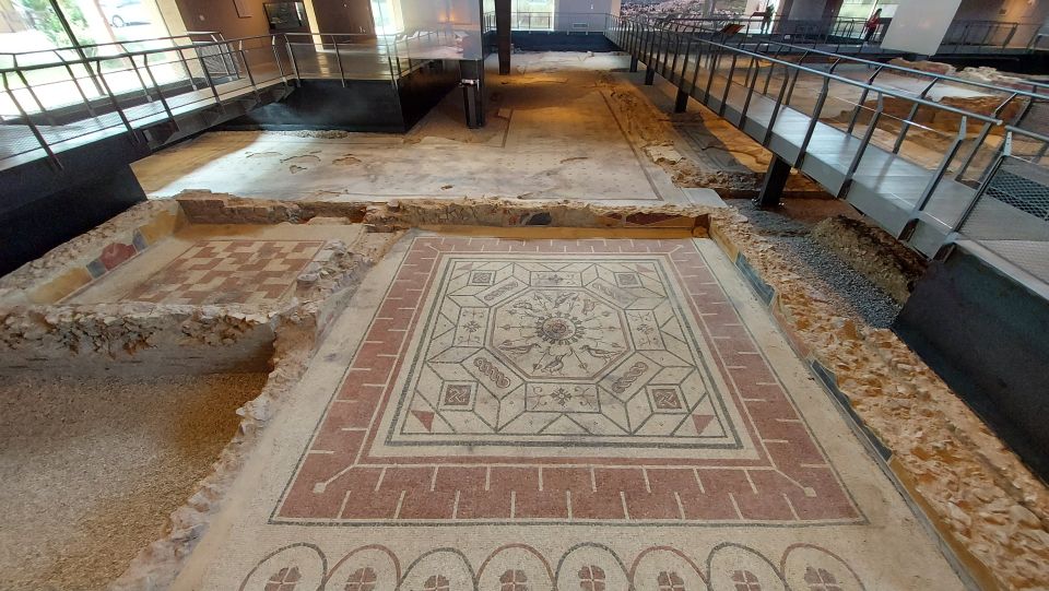 Spello: Roman Mosaics and Renaissance Masterpieces Tour - Experience the Tour