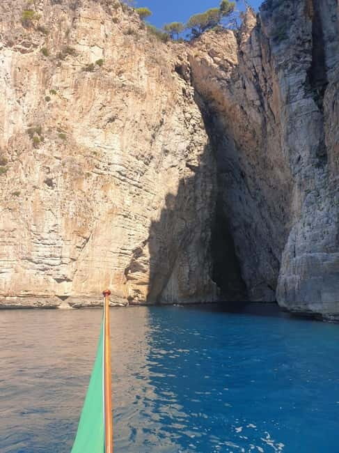 Sperlonga and Gaeta: Adventure among the sea, caves, and legends - An Introduction to the Sperlonga and Gaeta Boat Tour