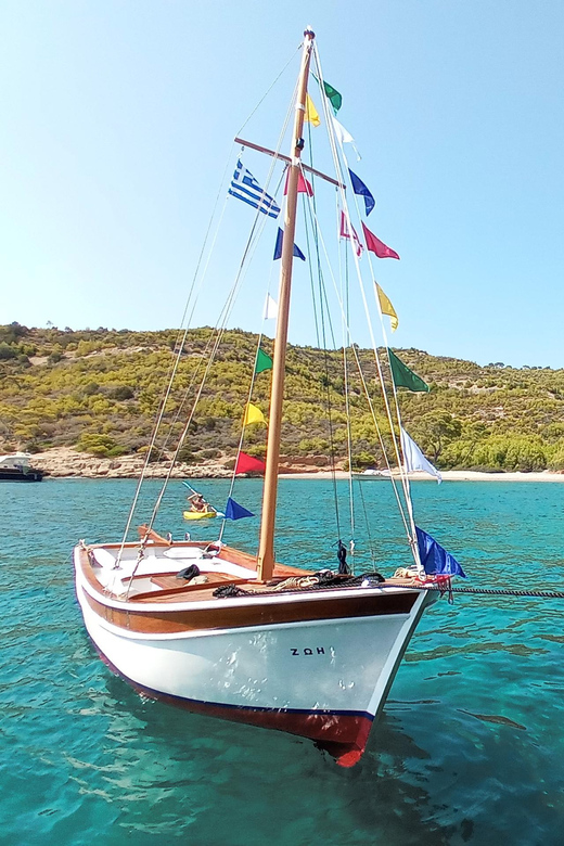 Spetses Island Boat Exploration  e-kaiki - The Sum Up