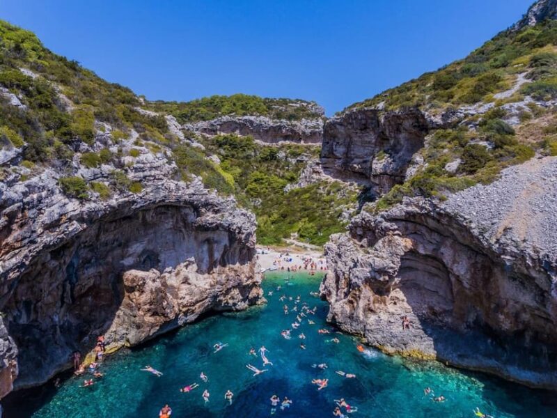 Split: 5 Islands Speedboat Tour With Swimming & Snorkeling - Stiniva Bay