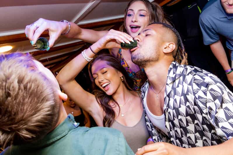 Split: Boat Crawl with Nightclub Access, Shots, & Boat Party - A Practical Look at the Experience