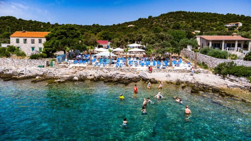 Split: Half-Day Blue Lagoon, iovo and Trogir Boat Tour - FAQ
