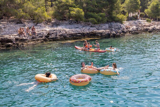 Split: Hvar, Bra, and Pakleni Cruise with Lunch and Drinks - Key Points