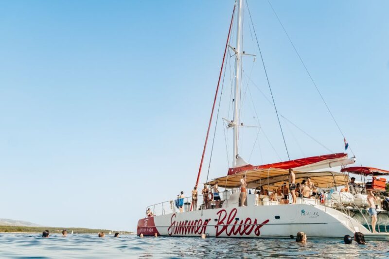 Split: Hvar, Pakleni, Bra & olta All-inclusive Tour - The Crew, Guides, & Atmosphere