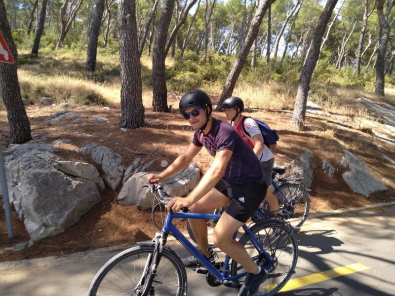 Split: Old Town and Marjan Park Bike Tour - Key Points