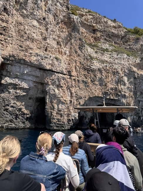 Split/Podstrana: Blue Cave, Hvar & 6 Islands Speedboat Trip - FAQ