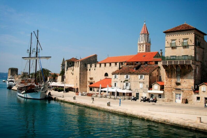 Split: Private Blue Lagoon 3 islands with speed boat - FAQ