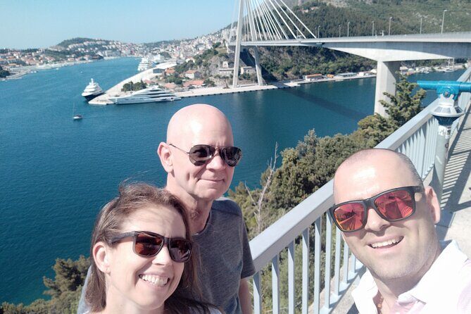 Split to Dubrovnik Airport Private Transfer 1-8 Pax Door to Door - FAQ