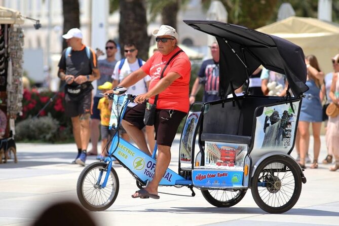 Split Tour in Private Electric Rickshaw - Tour Capacity