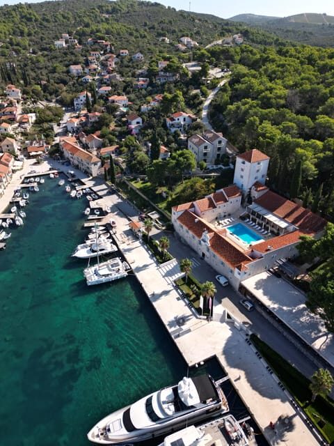 Split/Trogir: Half-Day(5 hours) 3-Island Speedboat Adventure - Who Should Book This Tour?