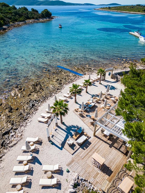 Split/Trogir: Half-Day(5 hours) 3-Island Speedboat Adventure - Who Will Love This Tour?