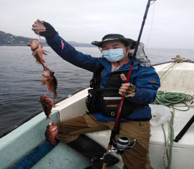 Sport Fishing by Boat & Chilean Empanadas From Valpara - What to Bring