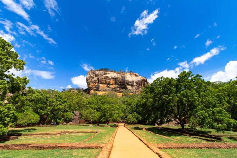 Sri Lanka: 9-Day Private Tour Hotels, Meals, Guide-Transport - FAQs