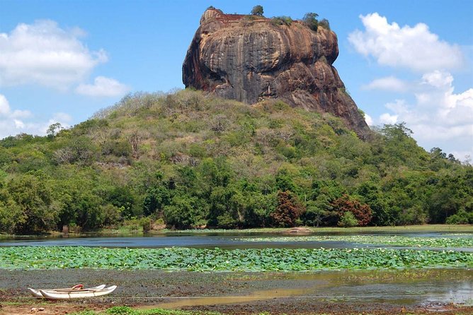 Sri Lanka Holiday Round Tour 13-Days With Driver, Vehicle and H/B Accommodations - Challenging Hike to Adams Peak