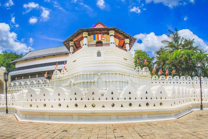 Sri Lanka Tour Package in 05 Nights 06 Days - Transportation Options