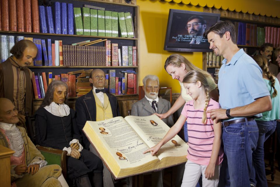 St. Augustine: Potters Wax Museum Ticket - Photography Opportunities