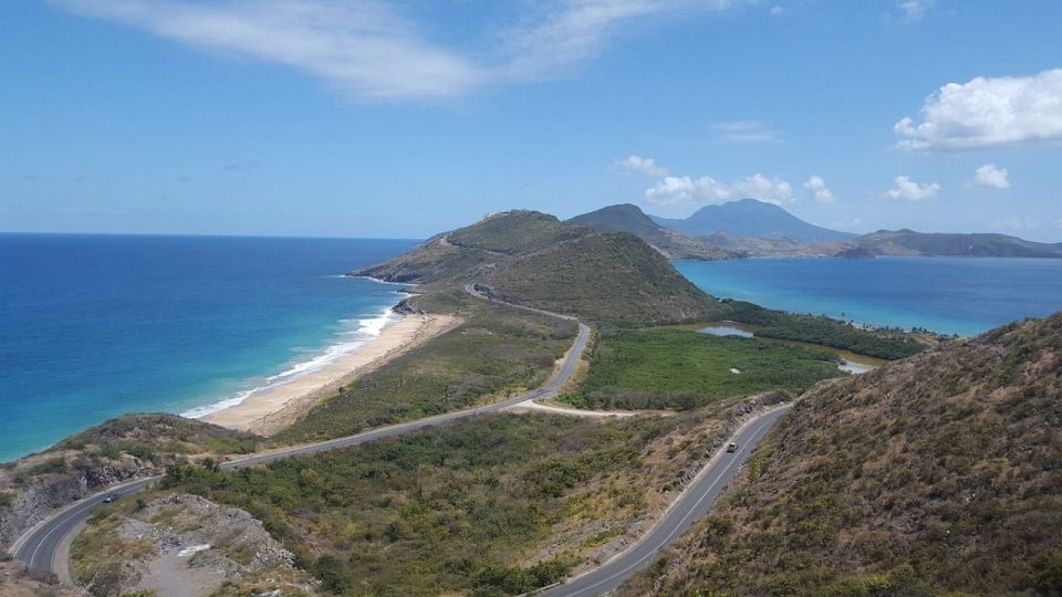 St. Kitts: Rainforest Eco Adventure Guided Hike - Live Tour Guide and Language