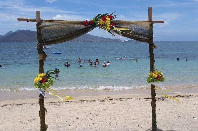 St Kitts Sightseeing Tour to Brimstone Hill Fortress with Beach Visit - Who Should Consider This Tour?