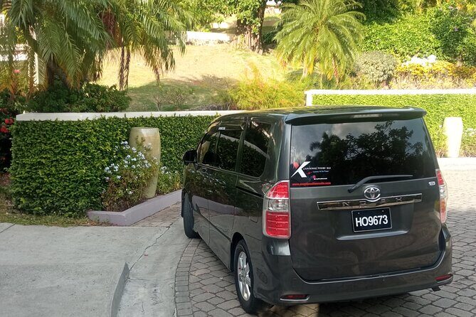 St. Lucia Private Airport Transfers from UVF (GROUPS of 4) - Pricing and Value