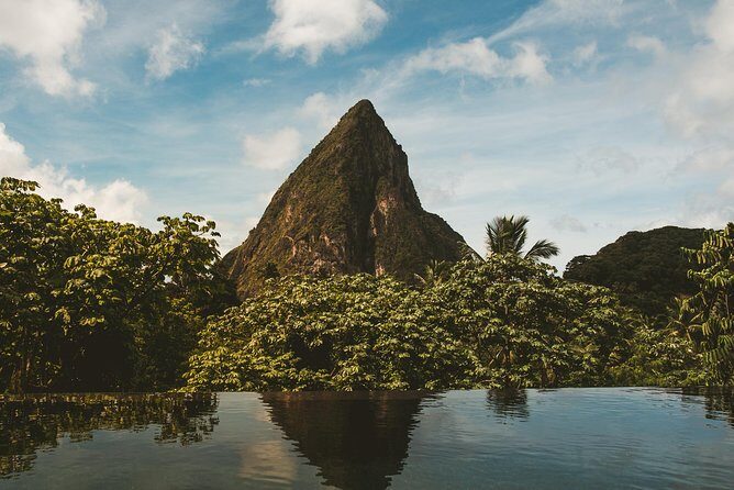 St. Lucia West Coast Airport Transfer - See The Pitons - Introducing the St. Lucia West Coast Airport Transfer – See The Pitons