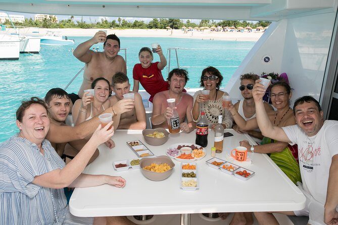 St Maarten Luxury Catamaran Full-Day Group Charter - Who Will Enjoy This Tour?