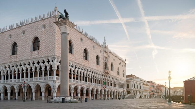 St Mark Basilica + Doge Palace Tour Skip the Line 2,5 hours - Key Points