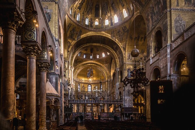 St. Marks Cathedral Priority Ticket, AudioGuide History Gallery - Meeting Point and Directions