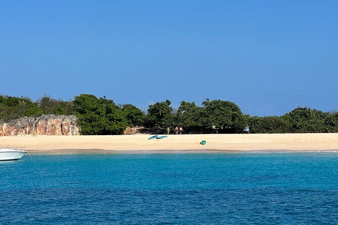 St Martin Gd Case Private cruise: dinner and night in Tintamarre - An In-Depth Look at the Itinerary and What to Expect