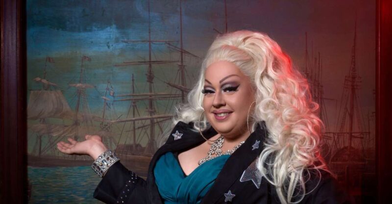 St. Pauli Nightlife Tour With Drag Queen in German - Engaging Tour Features