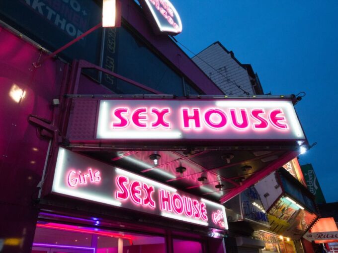 St. Pauli Tour: Drag-Attack With Barbie Stupid & Lee Jackson - Frequently Asked Questions