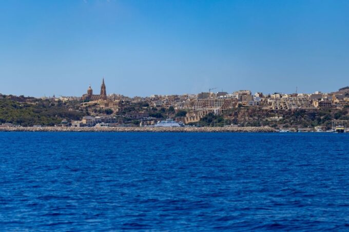 St. Pauls Bay: Gozo, Comino & St. Pauls Bus & Boat Tour - Tips for Travelers