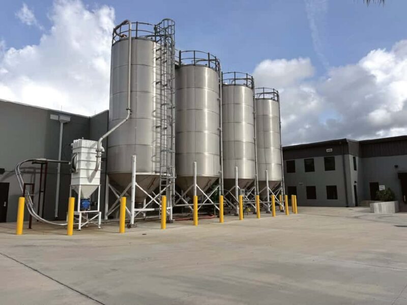 St. Petersburg, FL: Distillery Tour & Tasting Experience - Exploring the Distillery Space