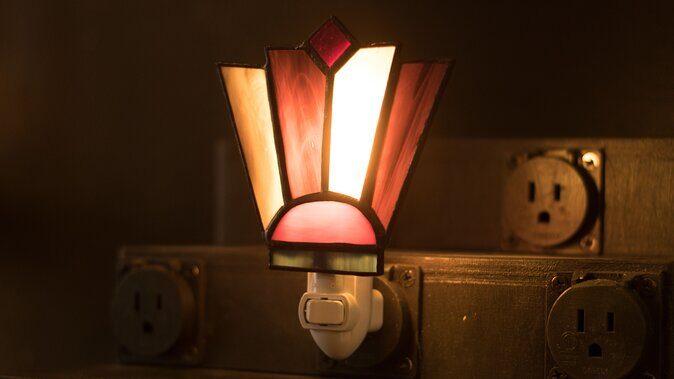 Stained Glass Nightlight - Key Points